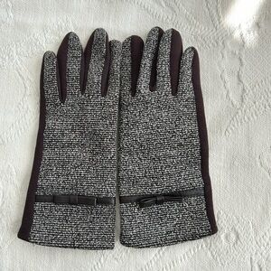 Women’s gloves